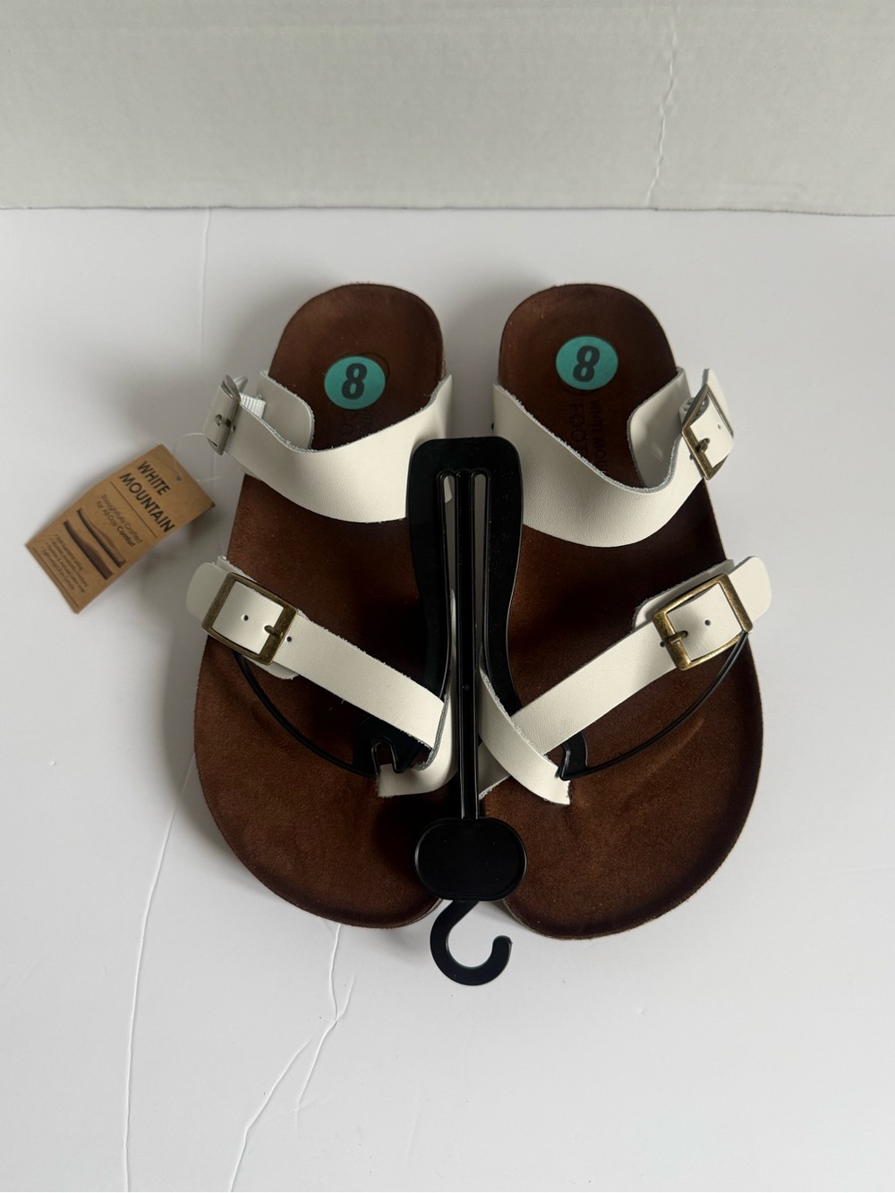 NWT White Mountain Gracie White Leather Footbed Sandals -Size 8